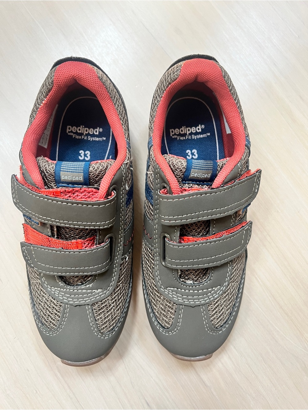Pediped Kids Gray and Coral Velcro Athletic Sneakers